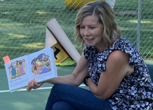 Kelly teaching